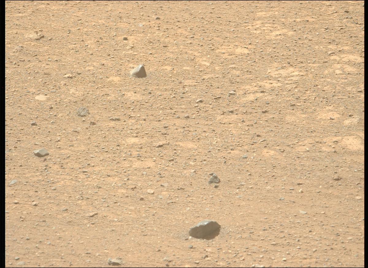 This image was taken by MCZ_LEFT onboard NASA's Mars rover Perseverance on Sol 1717