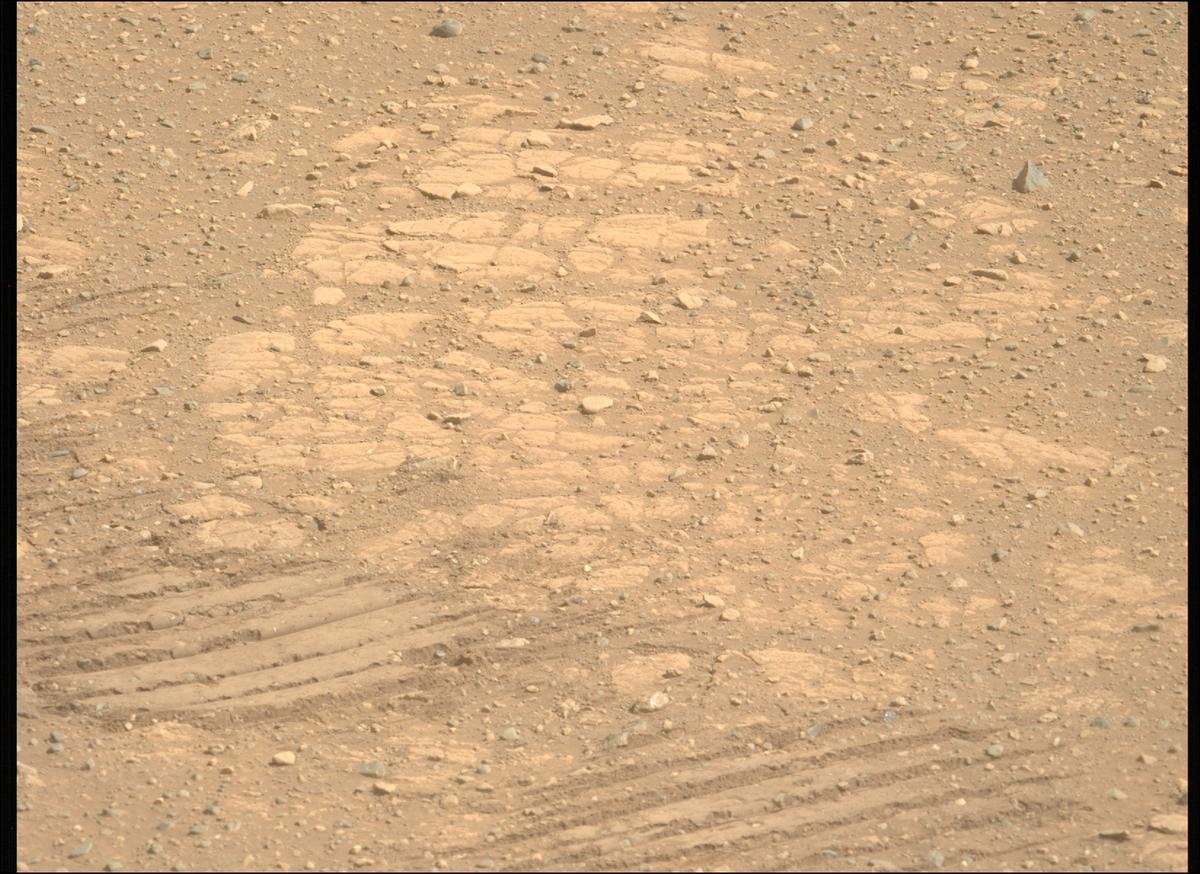 This image was taken by MCZ_LEFT onboard NASA's Mars rover Perseverance on Sol 1717