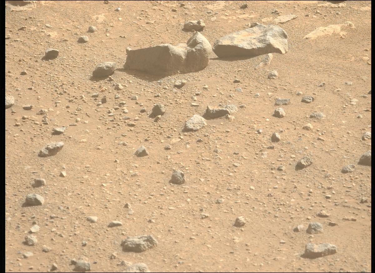 This image was taken by MCZ_LEFT onboard NASA's Mars rover Perseverance on Sol 1717