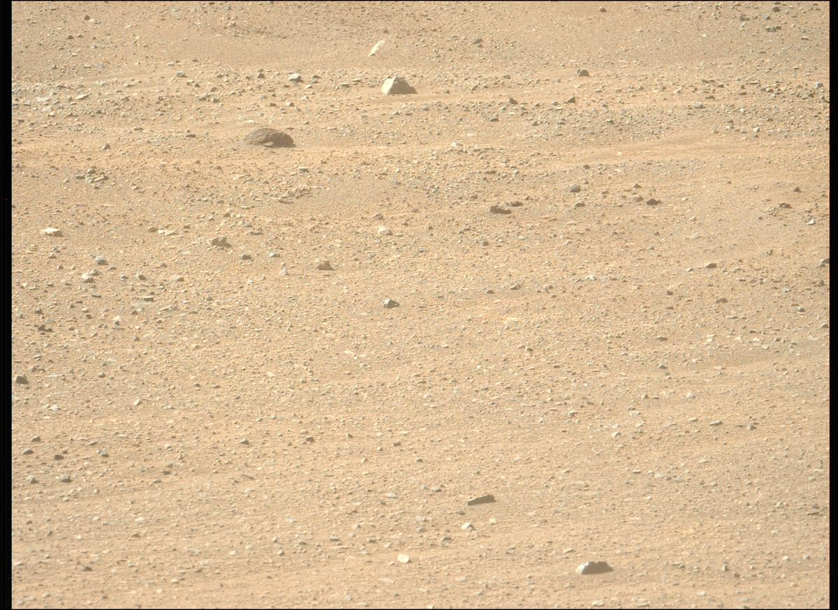 This image was taken by MCZ_LEFT onboard NASA's Mars rover Perseverance on Sol 1717