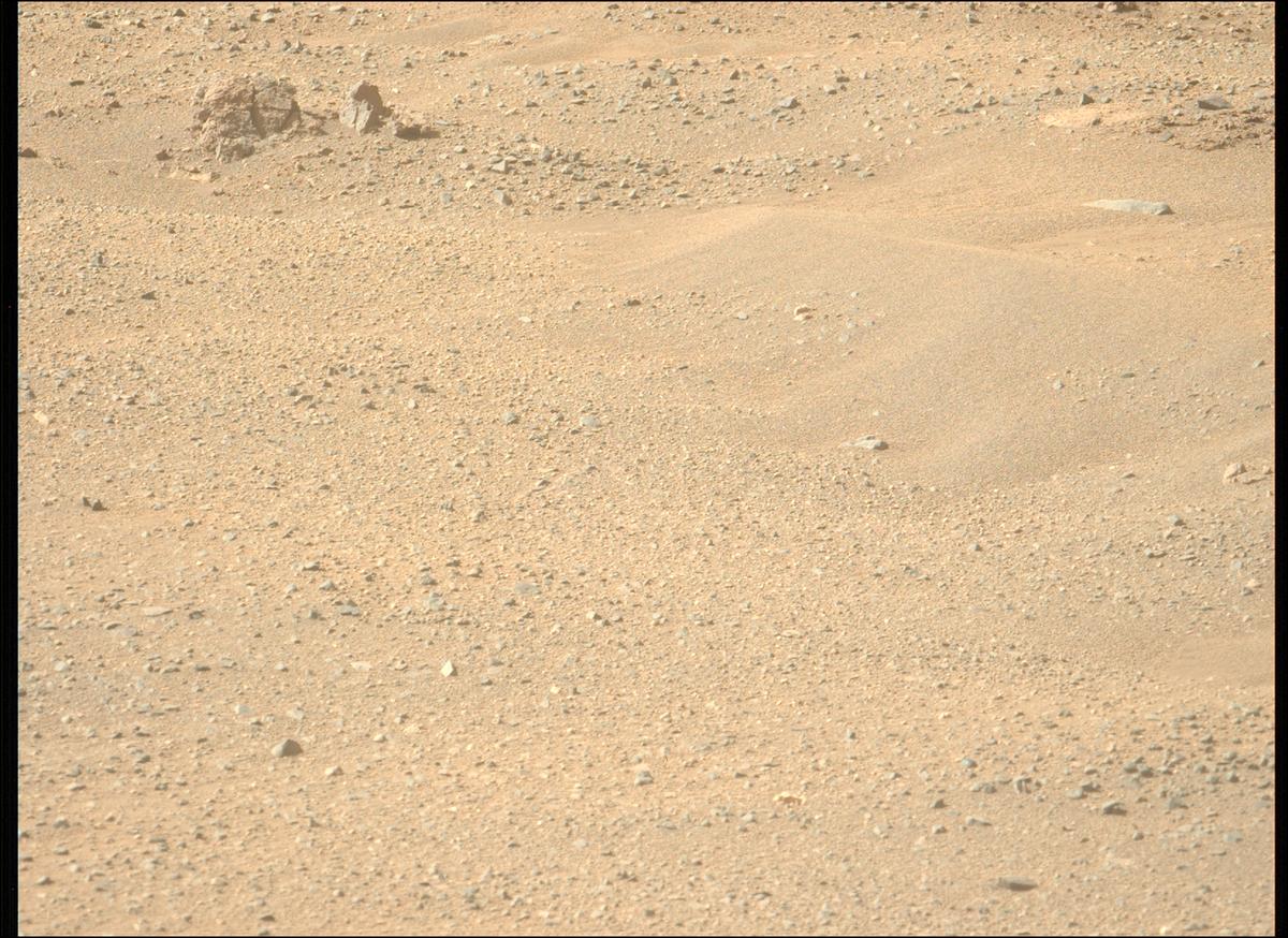 This image was taken by MCZ_LEFT onboard NASA's Mars rover Perseverance on Sol 1717