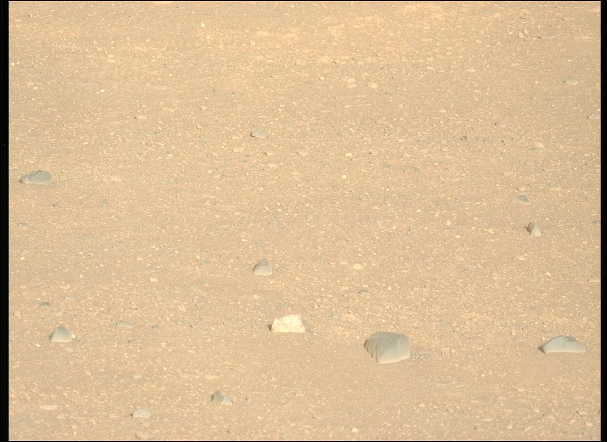 This image was taken by MCZ_LEFT onboard NASA's Mars rover Perseverance on Sol 1717