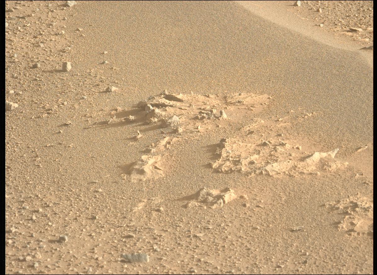 This image was taken by MCZ_LEFT onboard NASA's Mars rover Perseverance on Sol 1717
