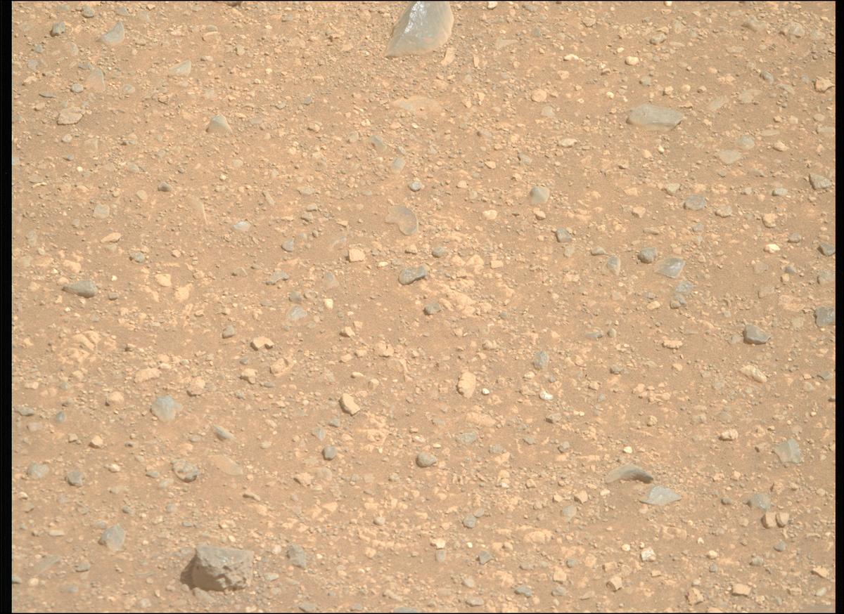 This image was taken by MCZ_RIGHT onboard NASA's Mars rover Perseverance on Sol 1717