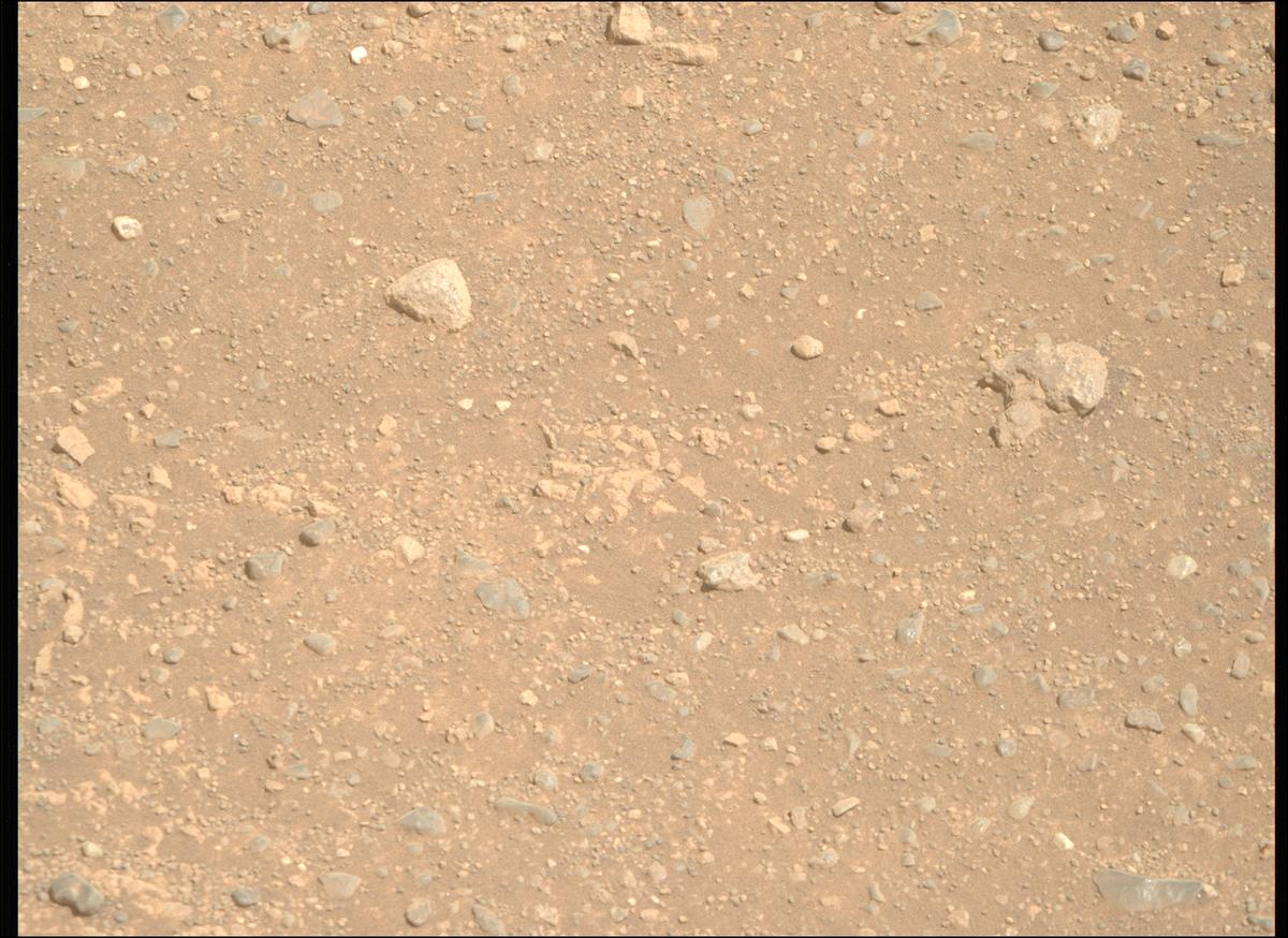 This image was taken by MCZ_RIGHT onboard NASA's Mars rover Perseverance on Sol 1717