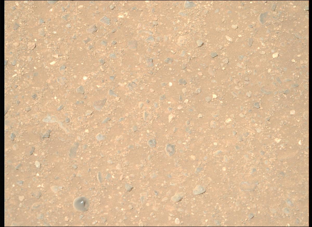This image was taken by MCZ_RIGHT onboard NASA's Mars rover Perseverance on Sol 1717