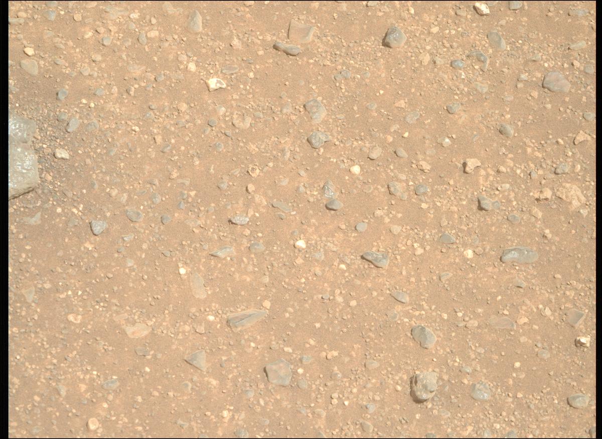 This image was taken by MCZ_RIGHT onboard NASA's Mars rover Perseverance on Sol 1717