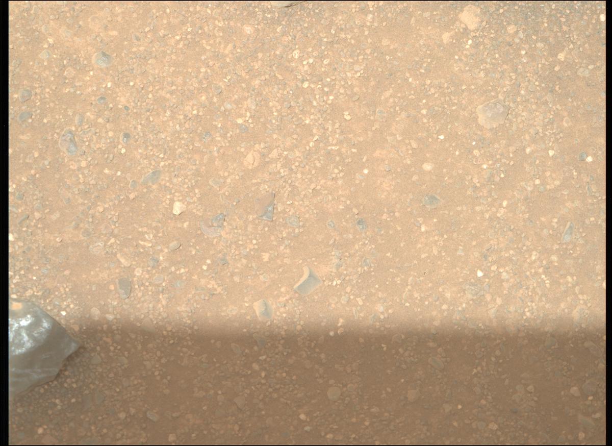 This image was taken by MCZ_RIGHT onboard NASA's Mars rover Perseverance on Sol 1717