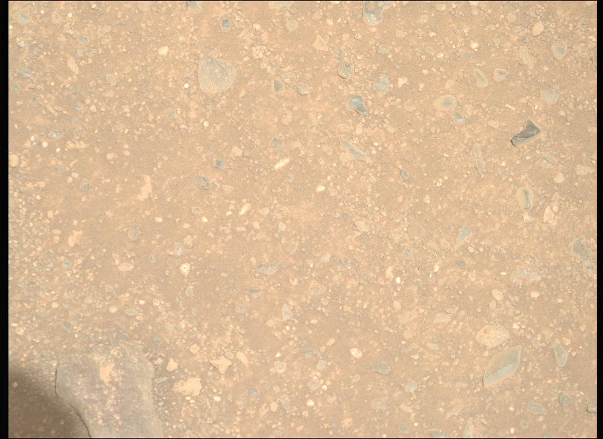 This image was taken by MCZ_RIGHT onboard NASA's Mars rover Perseverance on Sol 1717