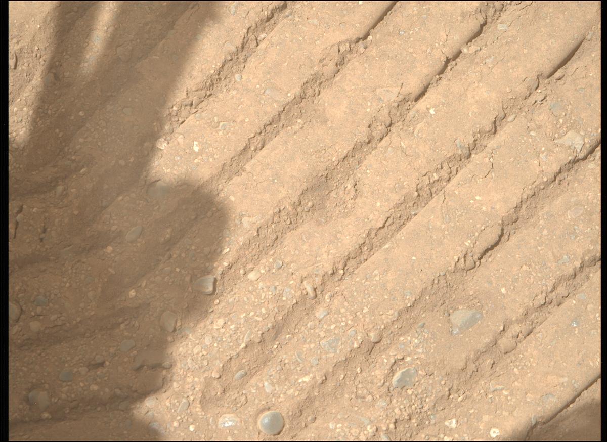 This image was taken by MCZ_RIGHT onboard NASA's Mars rover Perseverance on Sol 1717