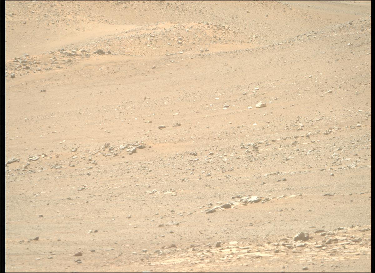 This image was taken by MCZ_RIGHT onboard NASA's Mars rover Perseverance on Sol 1717