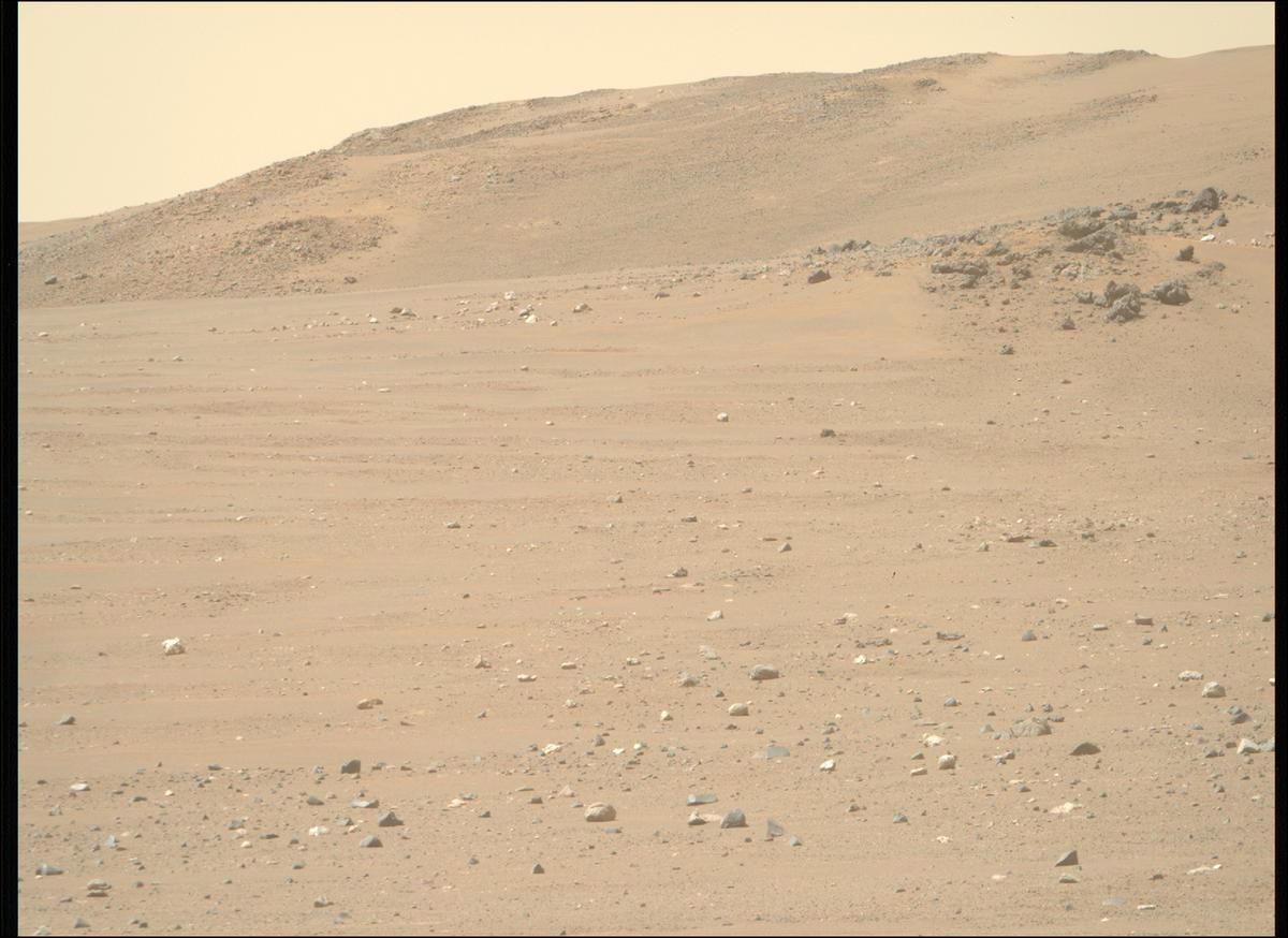 This image was taken by MCZ_RIGHT onboard NASA's Mars rover Perseverance on Sol 1717