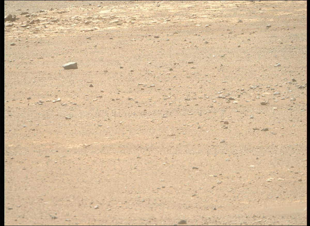 This image was taken by MCZ_RIGHT onboard NASA's Mars rover Perseverance on Sol 1717