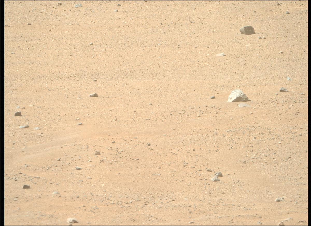 This image was taken by MCZ_RIGHT onboard NASA's Mars rover Perseverance on Sol 1717