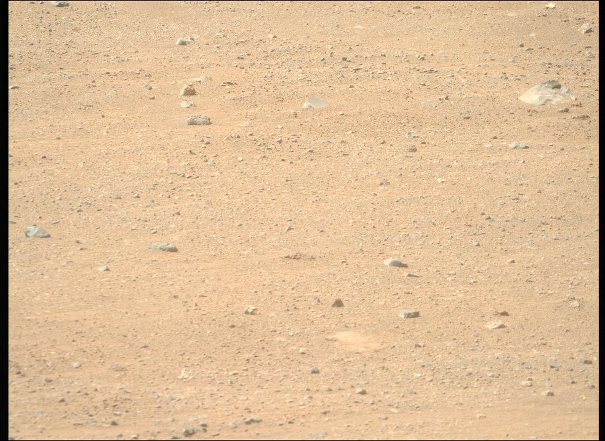 This image was taken by MCZ_RIGHT onboard NASA's Mars rover Perseverance on Sol 1717