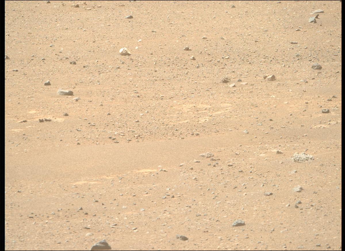 This image was taken by MCZ_RIGHT onboard NASA's Mars rover Perseverance on Sol 1717