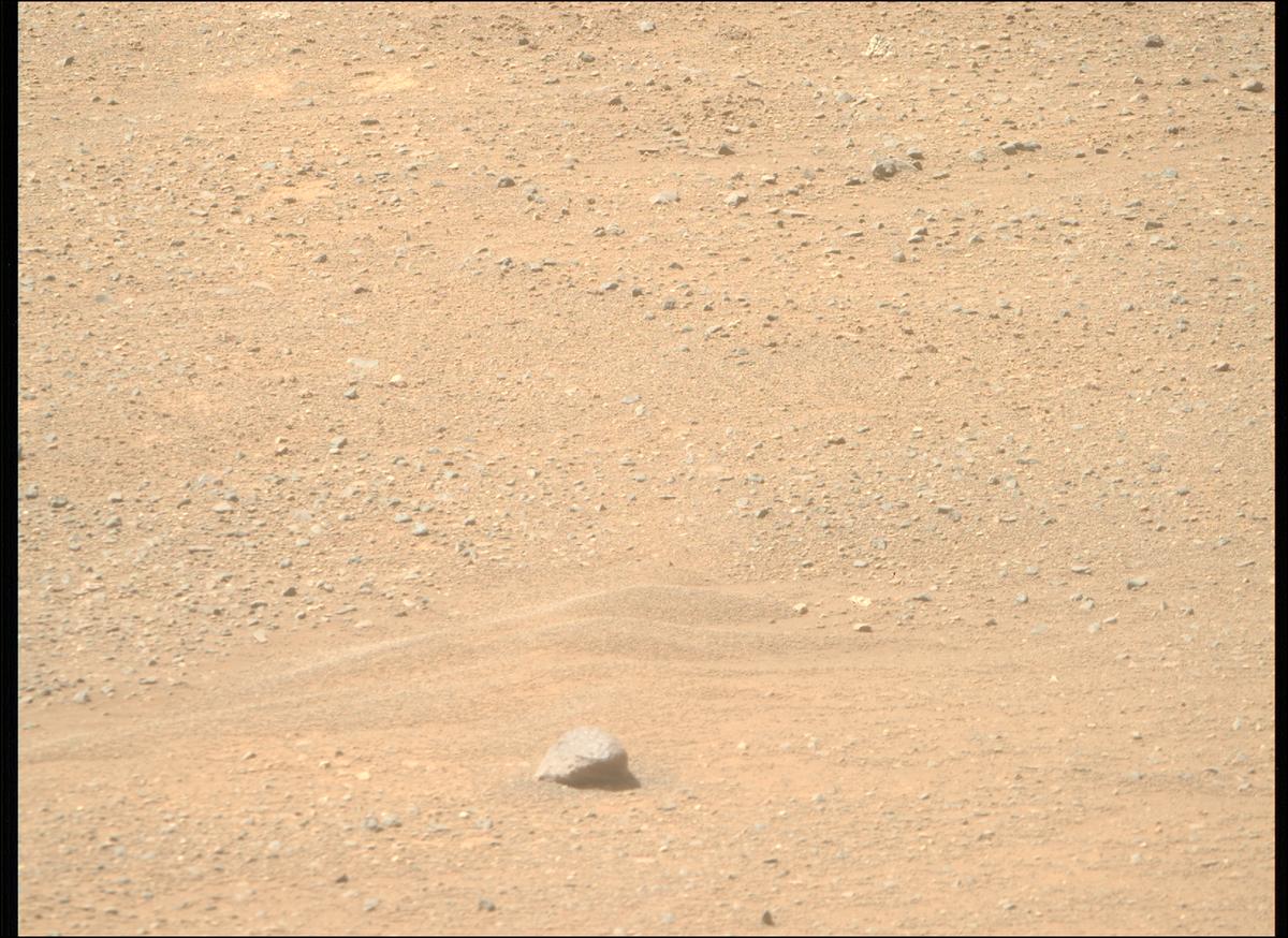This image was taken by MCZ_RIGHT onboard NASA's Mars rover Perseverance on Sol 1717