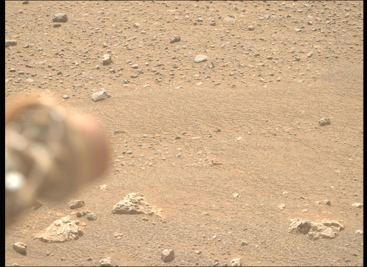 This image was taken by MCZ_RIGHT onboard NASA's Mars rover Perseverance on Sol 1717