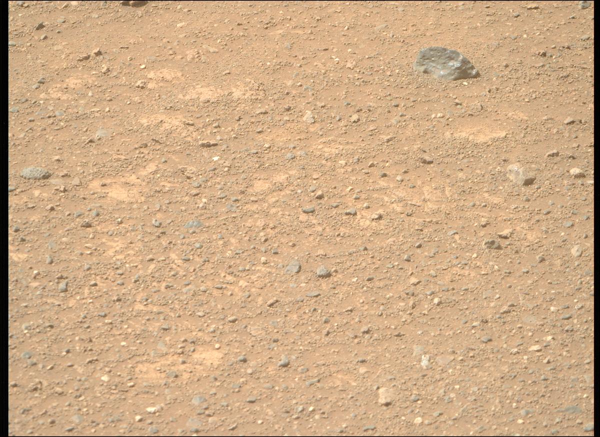 This image was taken by MCZ_RIGHT onboard NASA's Mars rover Perseverance on Sol 1717
