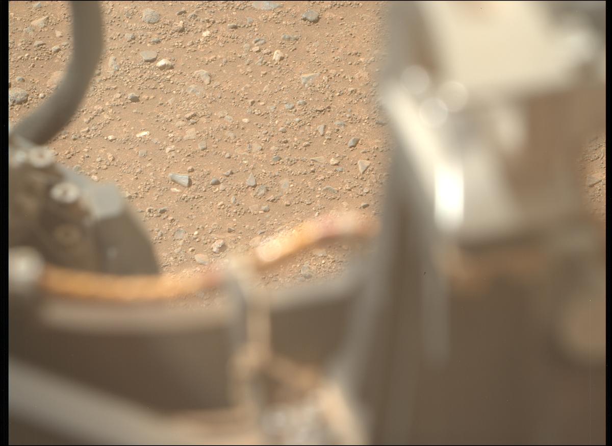 This image was taken by MCZ_RIGHT onboard NASA's Mars rover Perseverance on Sol 1717