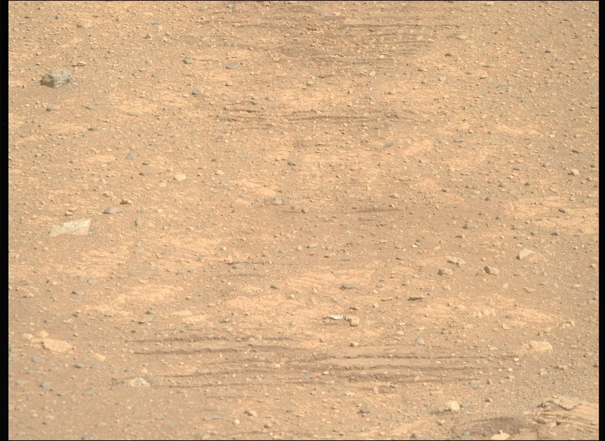 This image was taken by MCZ_RIGHT onboard NASA's Mars rover Perseverance on Sol 1717