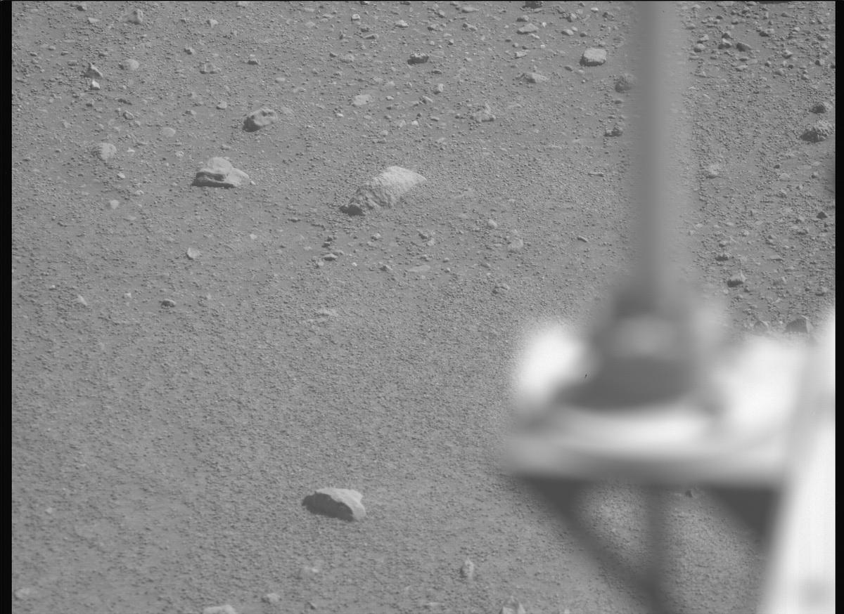 This image was taken by MCZ_RIGHT onboard NASA's Mars rover Perseverance on Sol 1717