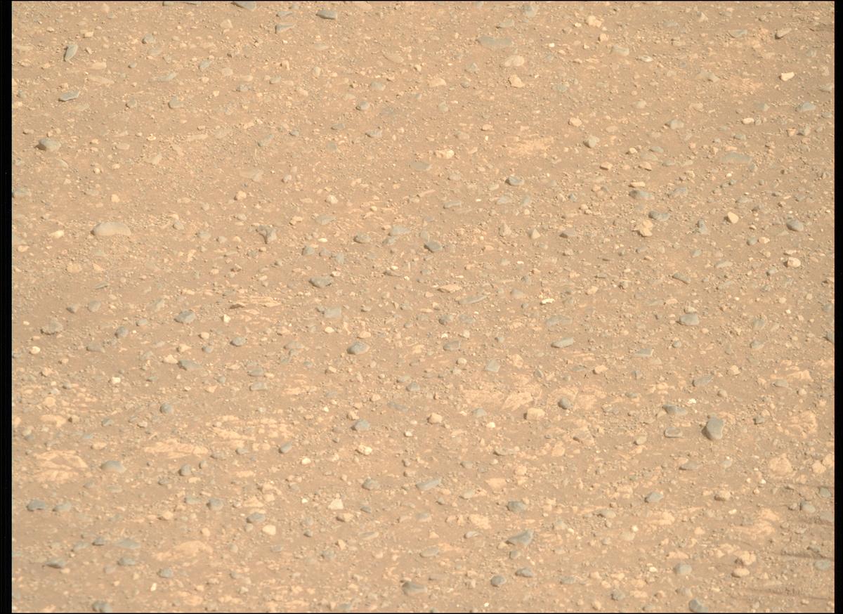 This image was taken by MCZ_RIGHT onboard NASA's Mars rover Perseverance on Sol 1717