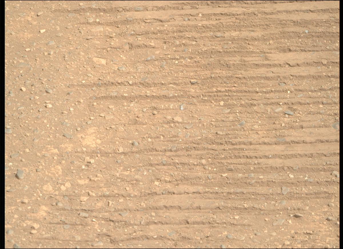 This image was taken by MCZ_RIGHT onboard NASA's Mars rover Perseverance on Sol 1717