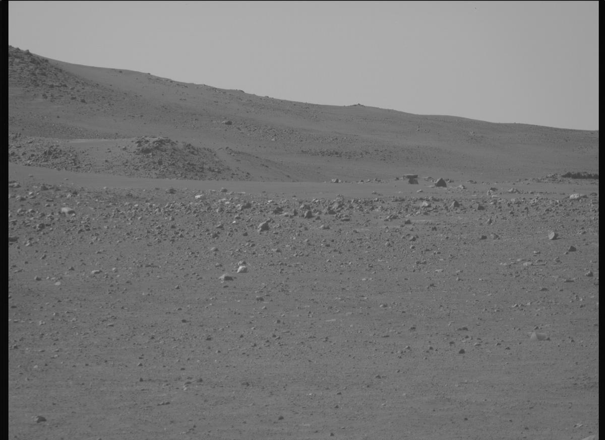 This image was taken by MCZ_RIGHT onboard NASA's Mars rover Perseverance on Sol 1717