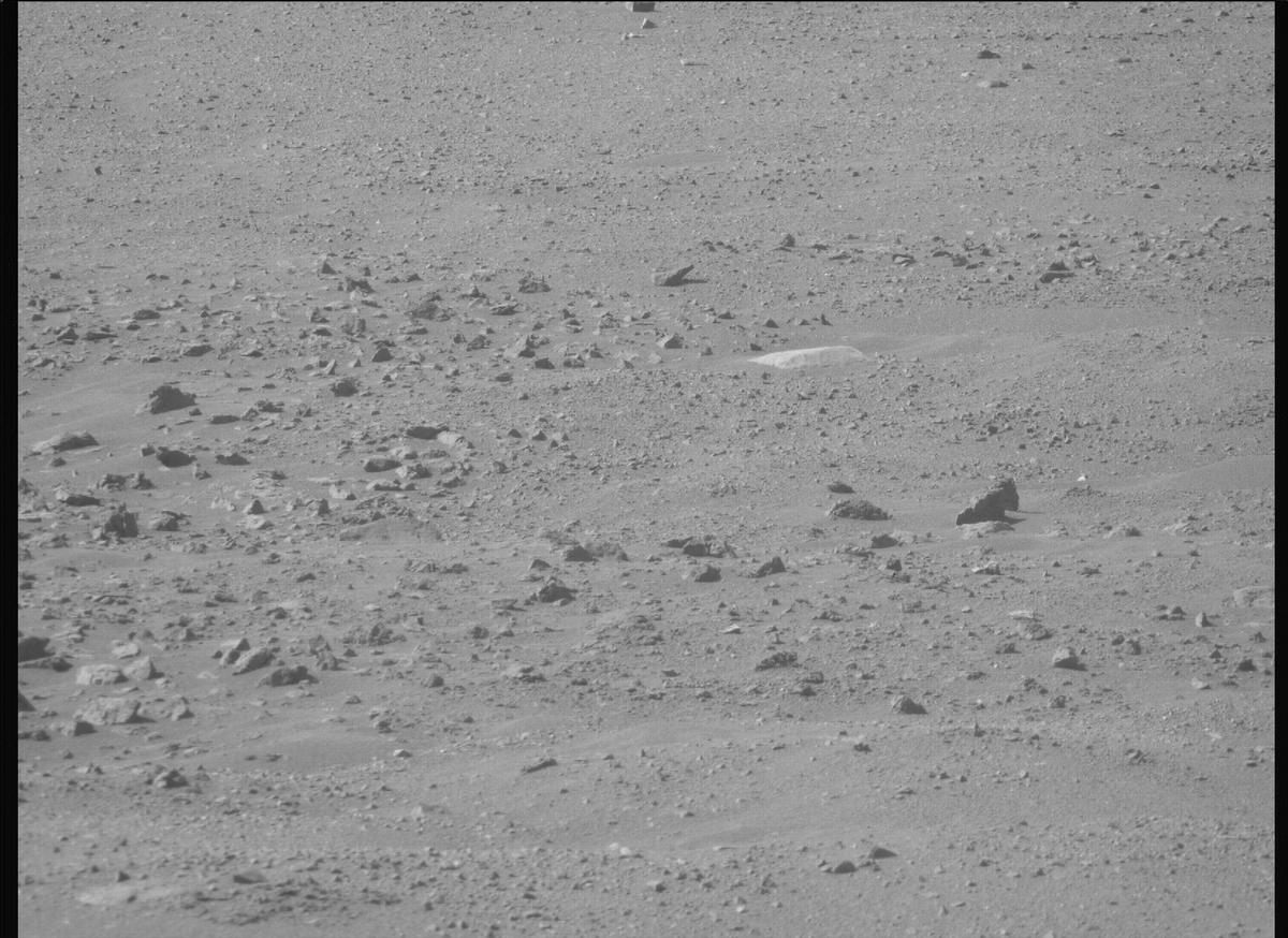 This image was taken by MCZ_RIGHT onboard NASA's Mars rover Perseverance on Sol 1717