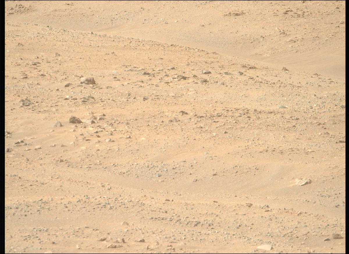 This image was taken by MCZ_RIGHT onboard NASA's Mars rover Perseverance on Sol 1717