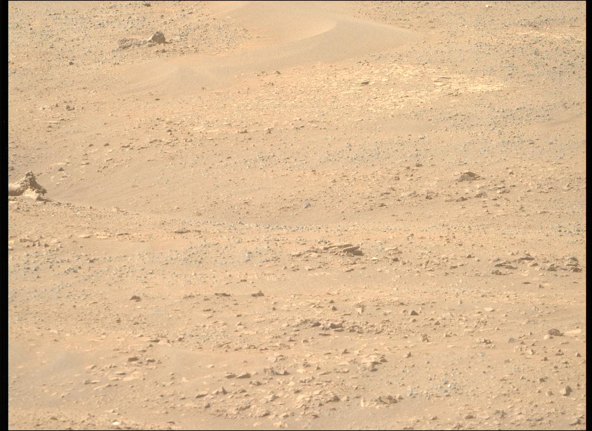 This image was taken by MCZ_RIGHT onboard NASA's Mars rover Perseverance on Sol 1717