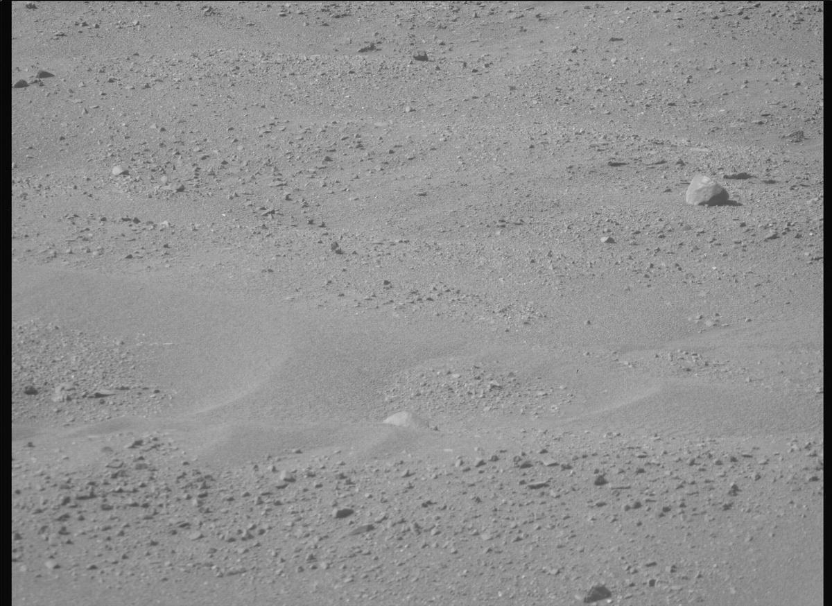 This image was taken by MCZ_RIGHT onboard NASA's Mars rover Perseverance on Sol 1717