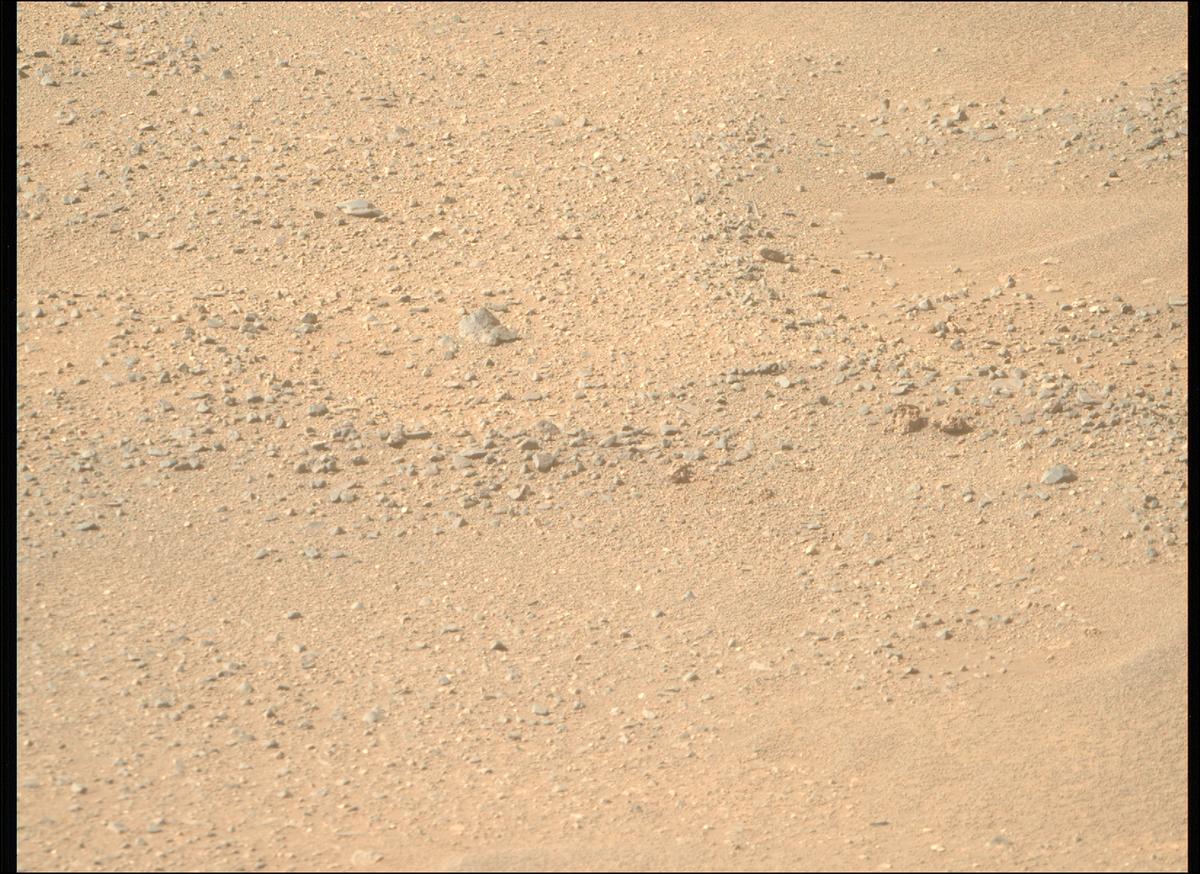 This image was taken by MCZ_RIGHT onboard NASA's Mars rover Perseverance on Sol 1717