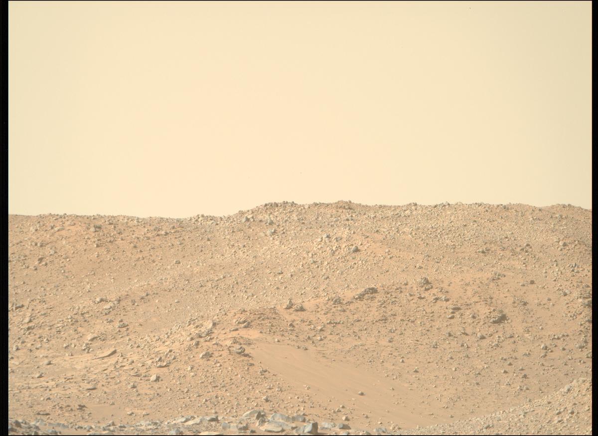 This image was taken by MCZ_RIGHT onboard NASA's Mars rover Perseverance on Sol 1717
