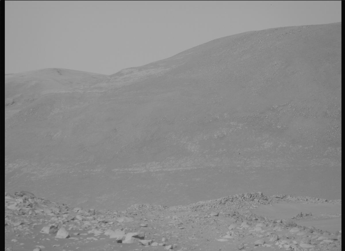 This image was taken by MCZ_RIGHT onboard NASA's Mars rover Perseverance on Sol 1717