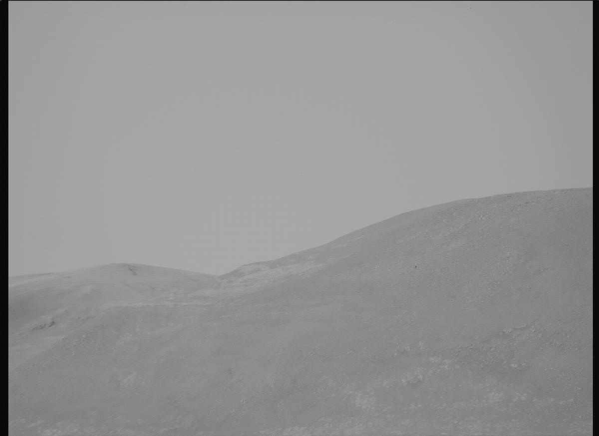 This image was taken by MCZ_RIGHT onboard NASA's Mars rover Perseverance on Sol 1717