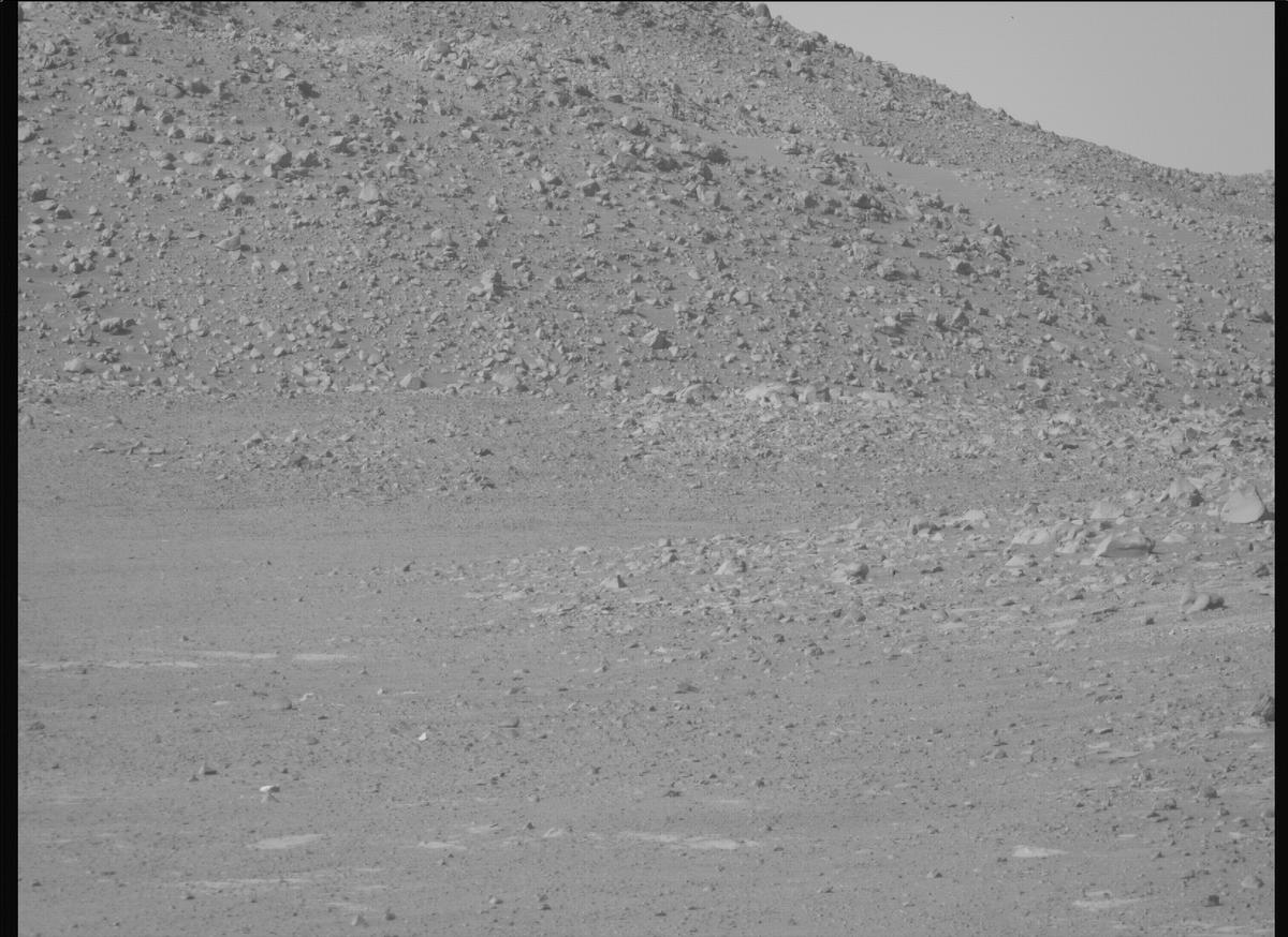 This image was taken by MCZ_RIGHT onboard NASA's Mars rover Perseverance on Sol 1717