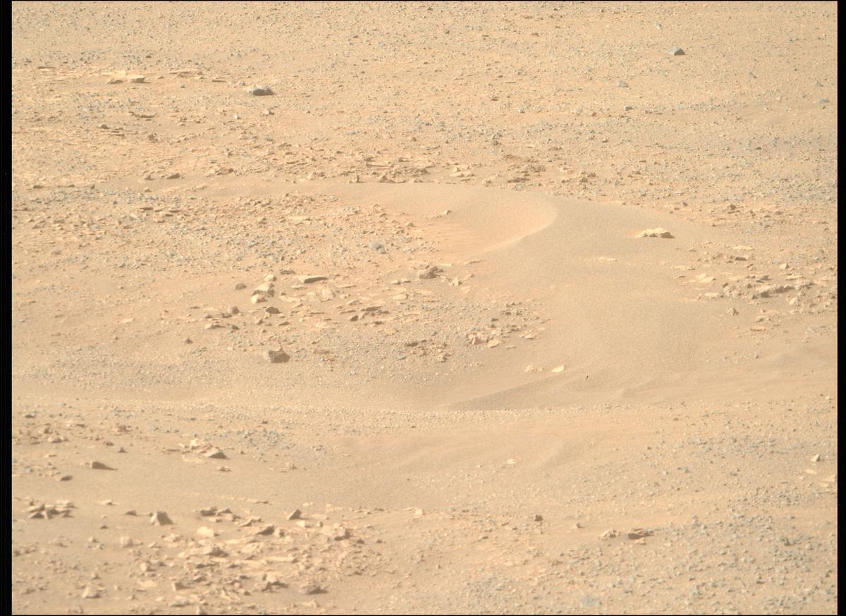 This image was taken by MCZ_RIGHT onboard NASA's Mars rover Perseverance on Sol 1717