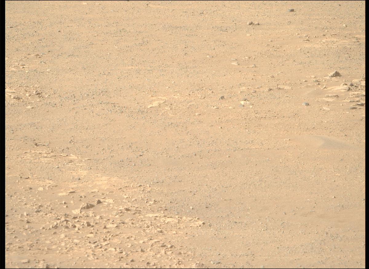 This image was taken by MCZ_RIGHT onboard NASA's Mars rover Perseverance on Sol 1717