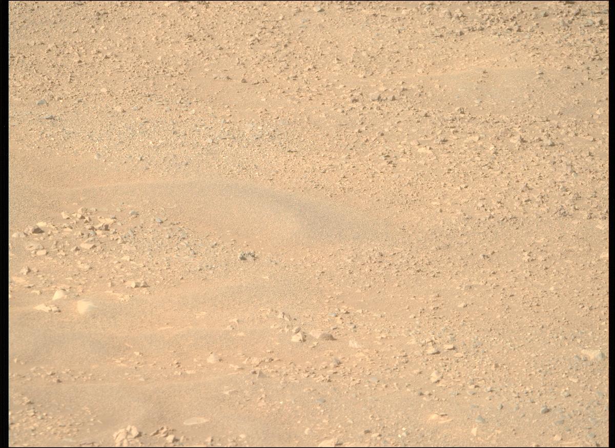 This image was taken by MCZ_RIGHT onboard NASA's Mars rover Perseverance on Sol 1717
