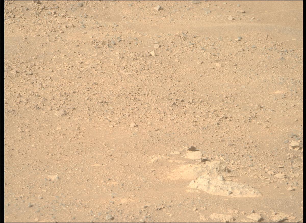 This image was taken by MCZ_RIGHT onboard NASA's Mars rover Perseverance on Sol 1717