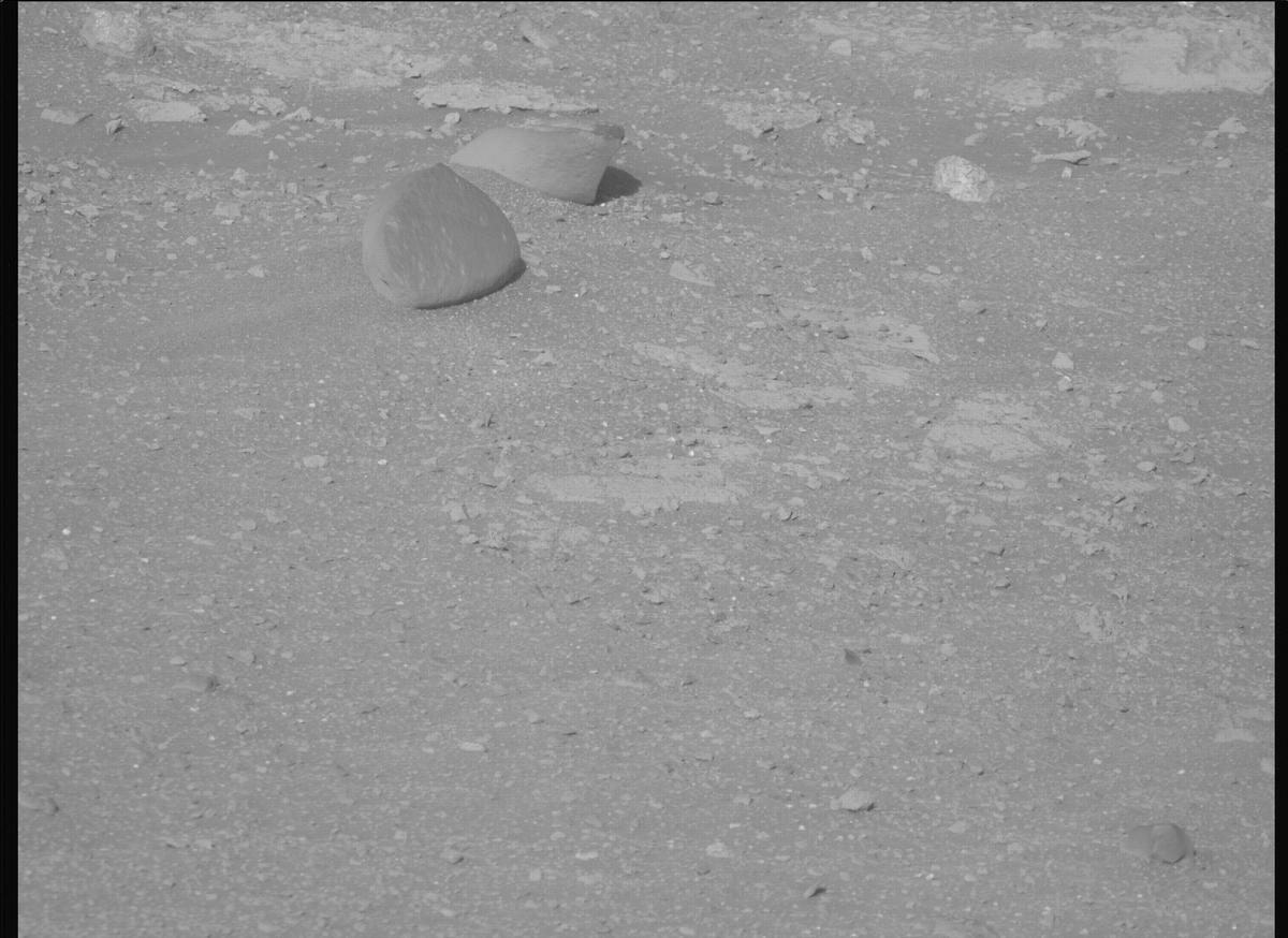 This image was taken by MCZ_RIGHT onboard NASA's Mars rover Perseverance on Sol 1717