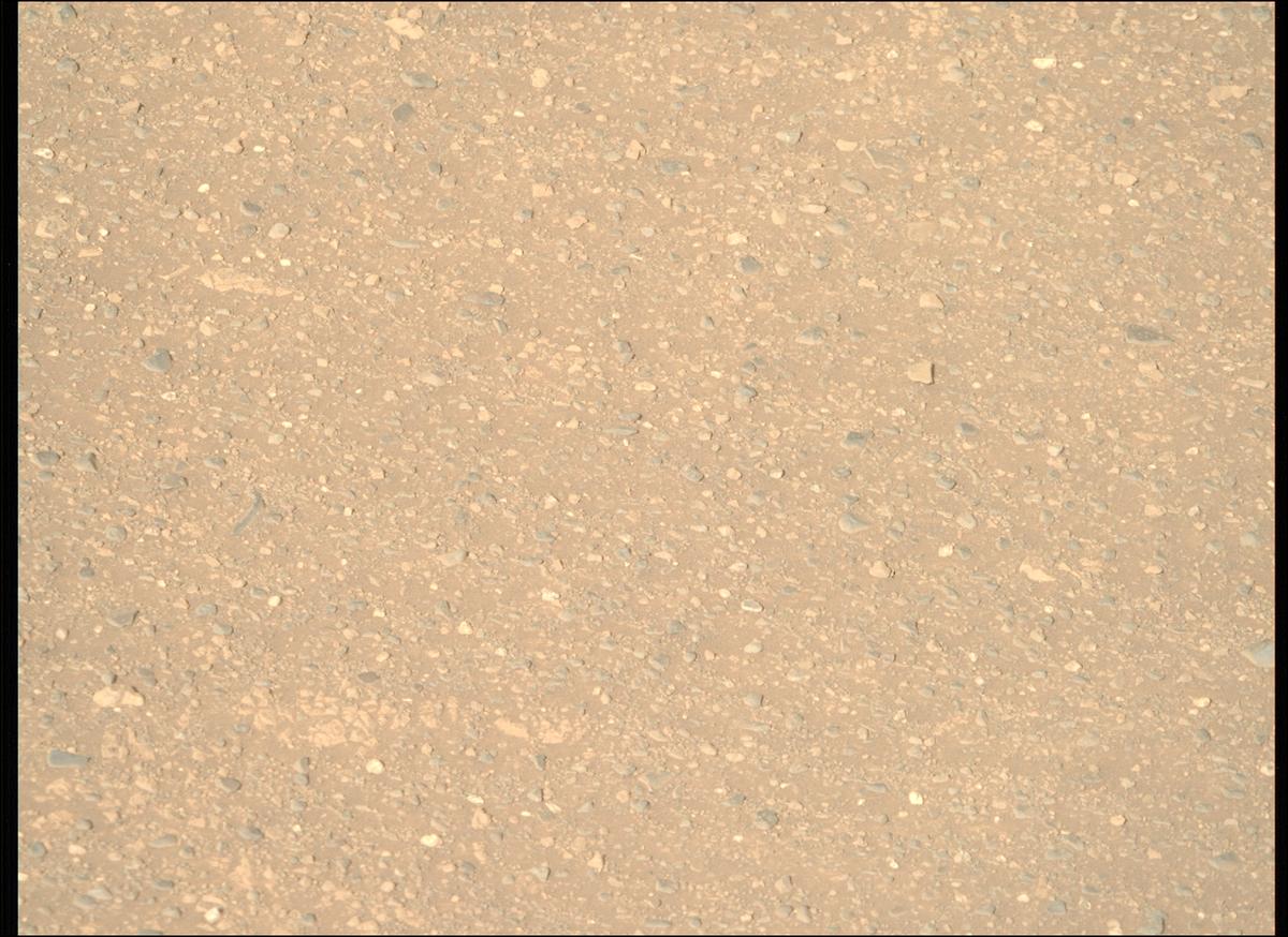 This image was taken by MCZ_RIGHT onboard NASA's Mars rover Perseverance on Sol 1717
