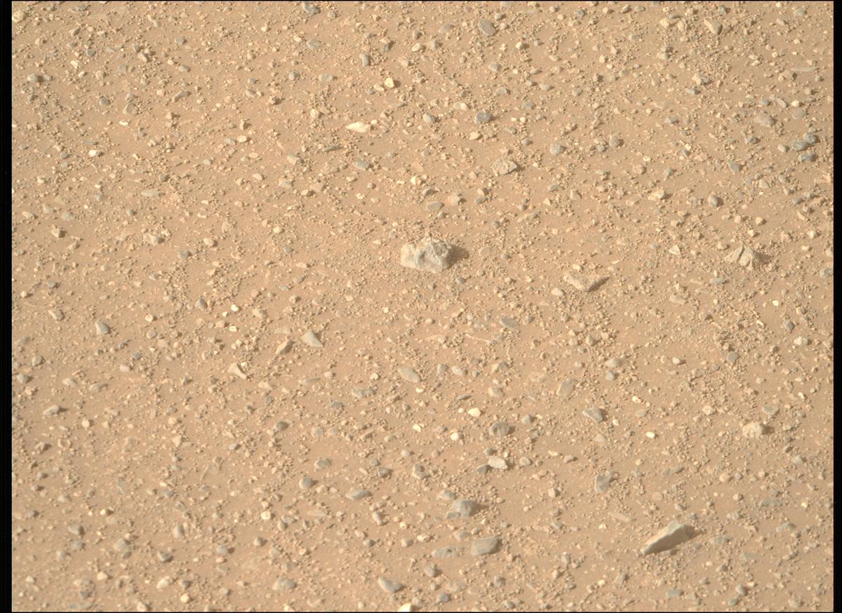 This image was taken by MCZ_RIGHT onboard NASA's Mars rover Perseverance on Sol 1717
