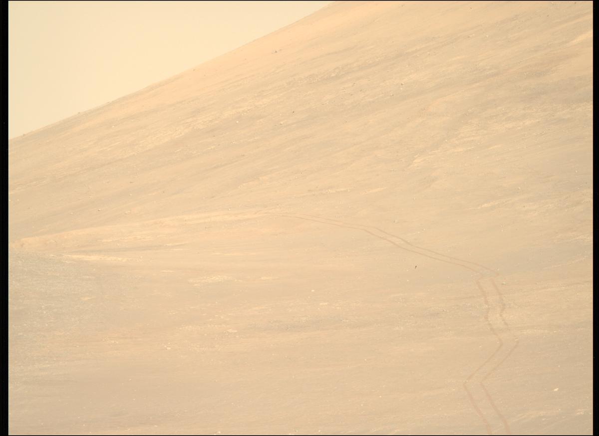 This image was taken by MCZ_RIGHT onboard NASA's Mars rover Perseverance on Sol 1717