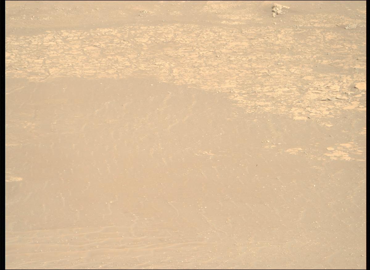 This image was taken by MCZ_RIGHT onboard NASA's Mars rover Perseverance on Sol 1717