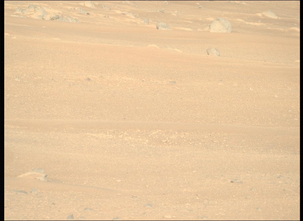This image was taken by MCZ_RIGHT onboard NASA's Mars rover Perseverance on Sol 1717