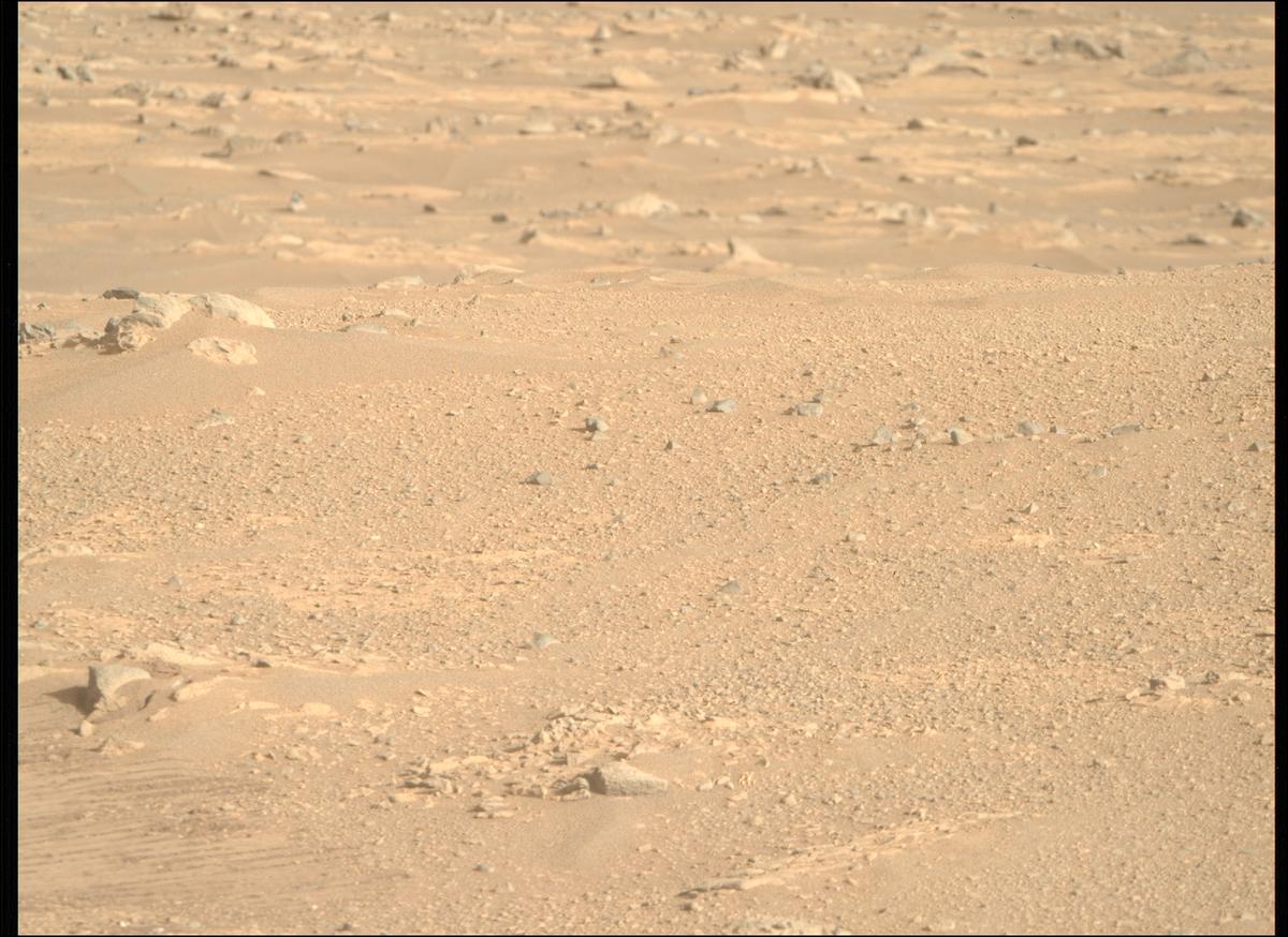 This image was taken by MCZ_RIGHT onboard NASA's Mars rover Perseverance on Sol 1717