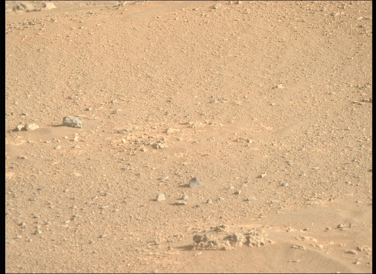 This image was taken by MCZ_RIGHT onboard NASA's Mars rover Perseverance on Sol 1717